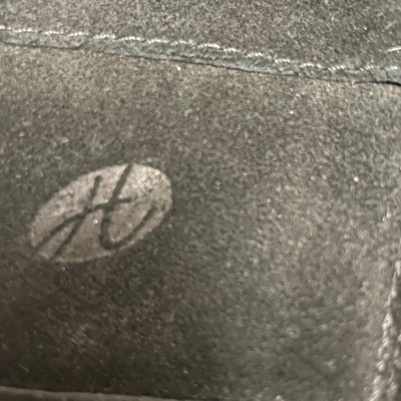 💕⬇️ $39.00 💕⬇️. EUC Black Suede Fur Lined Winter Boots. Size 7. - Picture 12 of 13